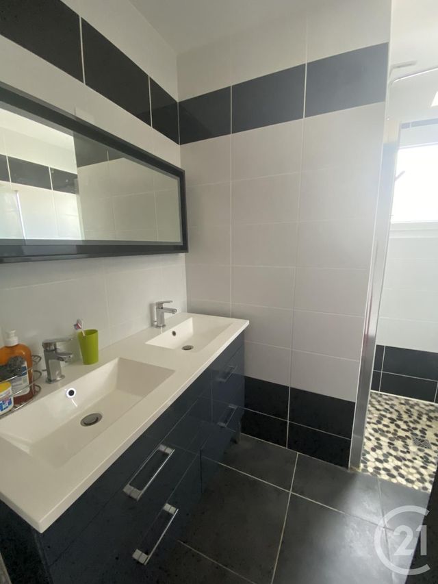 maison à louer - 3 pièces - 61.3 m2 - LABASTIDE D ANJOU - 11 - LANGUEDOC-ROUSSILLON - Century 21 L'Agence Occitane maison à louer - 3 pièces - 61.3 m2 - LABASTIDE D ANJOU - 11 - LANGUEDOC-ROUSSILLON - Century 21 L'Agence Occitane