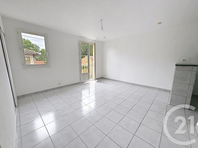 Appartement F2 à louer VILLEFRANCHE DE LAURAGAIS
