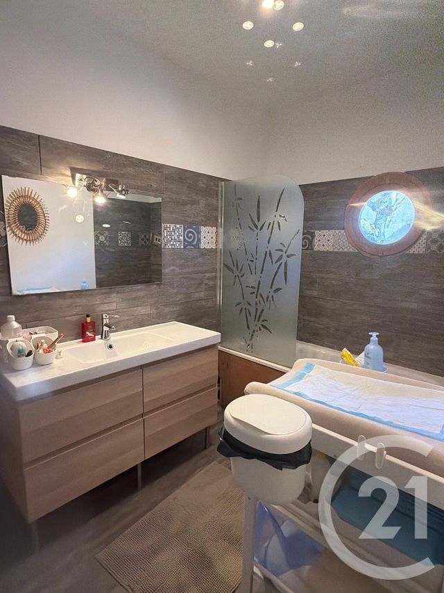 maison à louer - 4 pièces - 178.0 m2 - AVIGNONET LAURAGAIS - 31 - MIDI-PYRENEES - Century 21 L'Agence Occitane