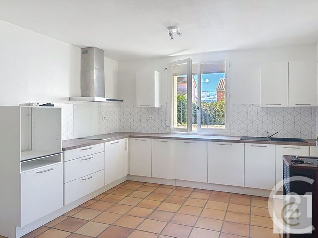 maison à louer - 4 pièces - 94.75 m2 - VILLENEUVE DU PAREAGE - 09 - MIDI-PYRENEES - Century 21 L'Agence Occitane