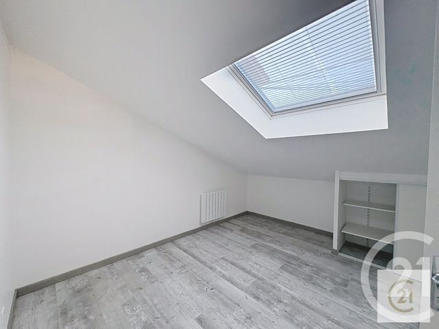 maison à louer - 4 pièces - 94.75 m2 - VILLENEUVE DU PAREAGE - 09 - MIDI-PYRENEES - Century 21 L'Agence Occitane