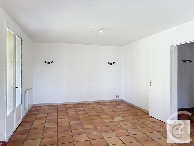 maison à louer - 4 pièces - 94.75 m2 - VILLENEUVE DU PAREAGE - 09 - MIDI-PYRENEES - Century 21 L'Agence Occitane