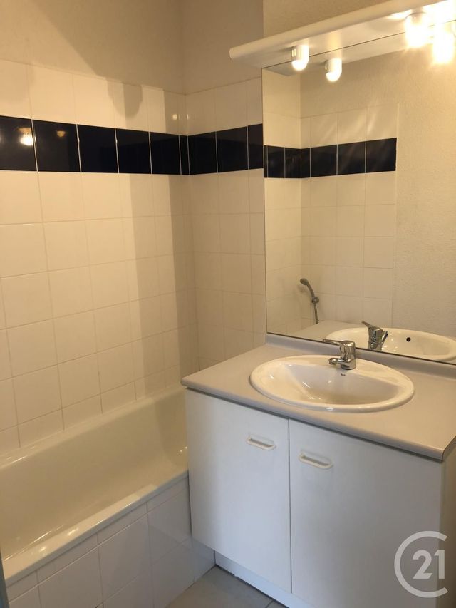 Appartement F2 à louer - 2 pièces - 47.0 m2 - NAILLOUX - 31 - MIDI-PYRENEES - Century 21 L'Agence Occitane