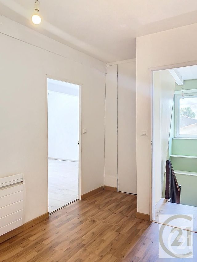Appartement F3 à louer - 3 pièces - 87.0 m2 - AVIGNONET LAURAGAIS - 31 - MIDI-PYRENEES - Century 21 L'Agence Occitane