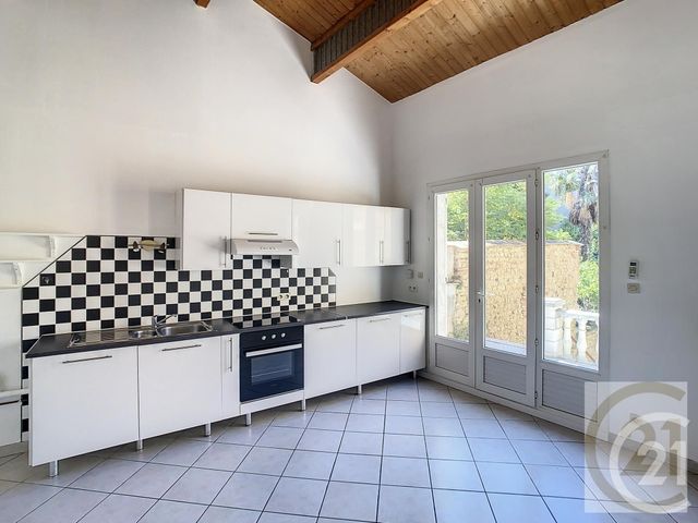 Appartement F2 à louer - 2 pièces - 55.0 m2 - VILLEFRANCHE DE LAURAGAIS - 31 - MIDI-PYRENEES - Century 21 L'Agence Occitane